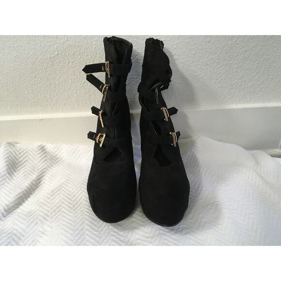 Never Worn Size 9.5 Black Strappy Platform Ankle Boots - Picture 5 of 6